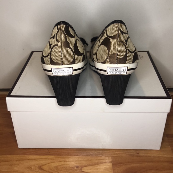 COACH | Diaz Signature Wedges - Picture 4 of 8